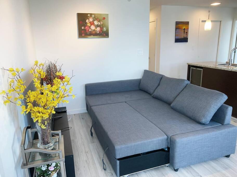 バンクーバーDowntown 3Br/2Ba+Views+Skytrain+Free Parkingアパートメント エクステリア 写真
